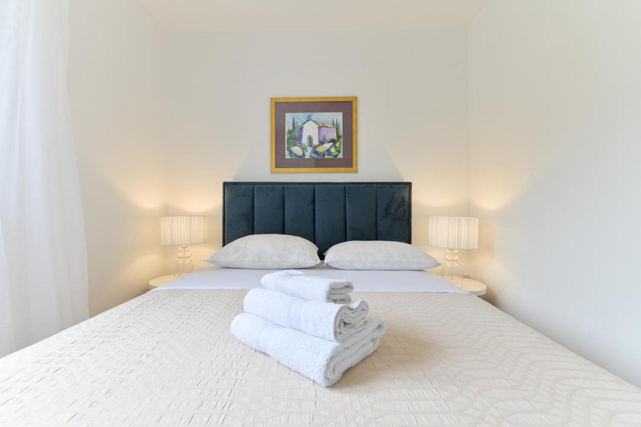 Holiday Home Greystone Omiš Buitenkant foto