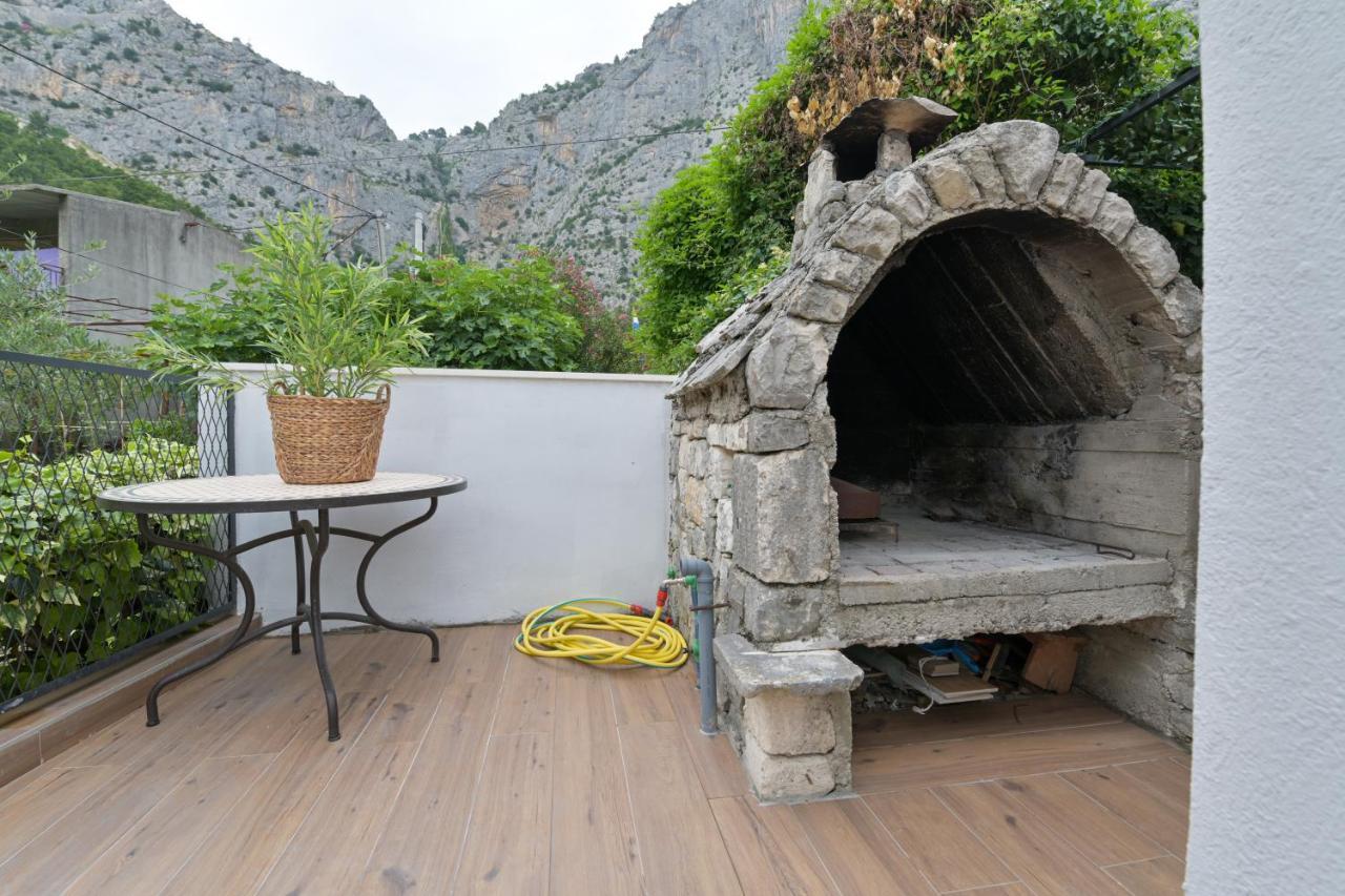 Holiday Home Greystone Omiš Buitenkant foto